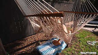 Nosy Neighbor, Hammock Shaker Part 1 1 - RK Prime