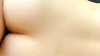 Pulled amateurs close up car sex