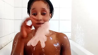 Fuck My Self in the Tub