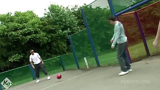 Huge Tits Ebony Gets Picked Up For Sexual Fun