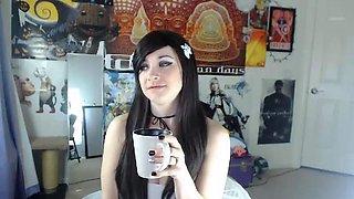Amateur Webcam Teen Masturbates And Teases