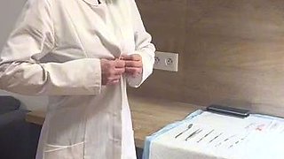 Amateur girl solo masturbation