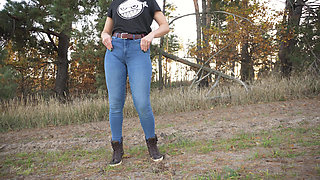 Stepsis Teases Cameltoe Pussy In Blue Jeans Outdoors