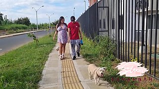 Embarazada cachonda se folla a escondidas a su vecino en las escaleras del edificio - Bbw