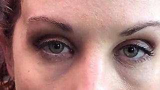 Brunette MILF Amiee Cambridge Is Too Horny to Workout