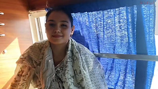 Volvo Bus Me Ek Achi Ladki Ne Kapde khol kar mja kra diya