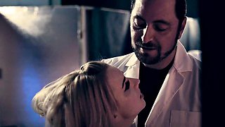 Blonde Lexi Belle Cosplay Takedown