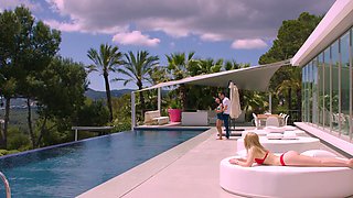 Naughty Nikki & Alberto's steamy anal adventure in the sun