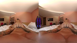 PURITYVR Sinful lips with Lilian