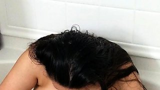 Awesome Big Boobs Blonde Masturbates In The Shower