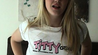 Video Mom Daughter big boobs striptease masturbation