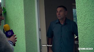 Bums Besuch - Busty Porn Star Dana Jayn Rides Amateur Fanboy 1 - Peter Korn