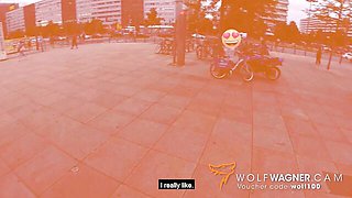 Wolf Wagner Com - public scene