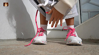 Delicious college girl pee