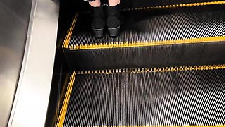 Amateur upskirt riding