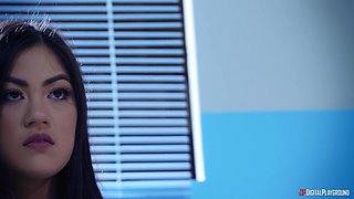 Sofi Ryan's Untreatable Passion Ignites in Lesbian Bliss