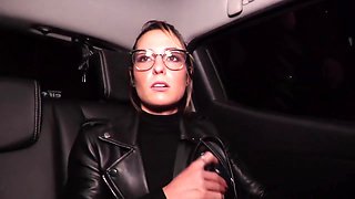 Josh's announcement to his mother - Jacquie et Michel TV