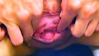 Gaping Pussy of an Asian Amateur Girl