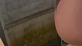 A Slut Whose Car Has Broken Down Gets Bruta Fucked by a Stranger Who Stops to Help Her.