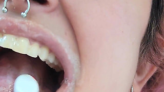 4K Tongue Mouth Uvula Face Toothbrushing Good Quality Image