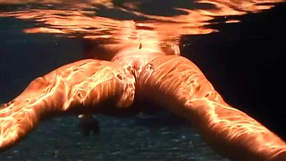 Pretty Cherry Brady's saggy porn