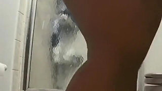 Legs Trembling Hold My Pee as Long as I Can Pissing