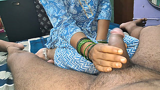 Indian desi couple quick blowjob cum in mouth