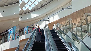 Mature Blonde Amateur Wife Enjoys Sex After Walk