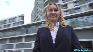 Martin Gun’s Blonde Passion in Hotel Bathroom