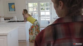 Blonde Cheating MILF Stepmom Brooke Banner Was The Perfect Fuck