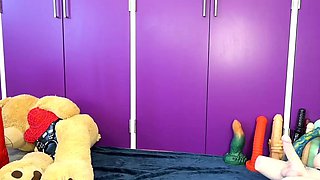 Sexy hottie Anetta Keys enjoys a solo toy masturbation