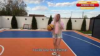 An unfamiliar neighbor came over to play ball but I played with her ass instead.
