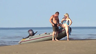 Boatman Fucked a Hot Tourist