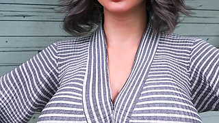 MILF of Sunville 90 Sophia Photoshoot Is Becoming Very Hot