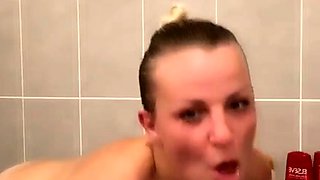 Busty amateur play wet body and masturbates toys on webcam
