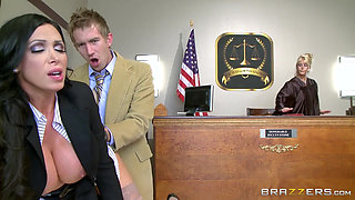 Brazzers - Blonde Slim Nikki Benz & Danny Give in to Deep Throat Pleasures During a Heated Briefing Session