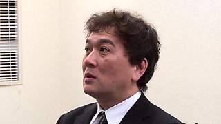 Horny Teacher And Friends Feast Over Airi Mashiro s Body