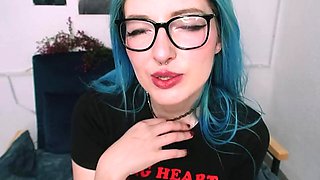 She Dares to Ride Dildo Before Boyfriend Arrives