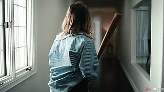 First-class whitey Anna Claire Clouds fucks with a nice BBC