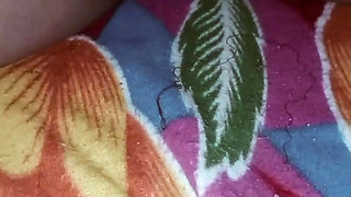 Desi sister-in-law's pussy got hot