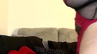 Twitterbabe “bigmilfgoddessx” Squirts Hard2x