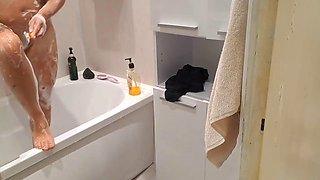 Looking for My Teen Step Sister and Jacking Off