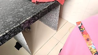 Aaj bhabhi ki kichin me karte bawkt ki bhabhi ki jabarjast chudayi
