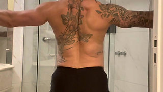 Strong muscle GILF will dominate you