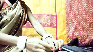 Real Indian Husband and Wife Private Moments (homemade Couple Video)