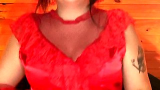 Innocent BBW girl enjoy toys and masturbate on webcam