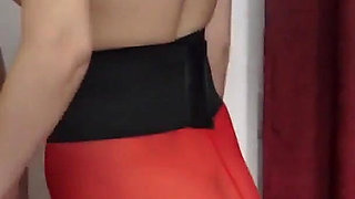Redhad Giant Dominatrix Dominate and Milk Tiny Slave
