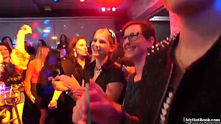 Jennie has been to the strip club before,: Blowjob, Amateur  Oral Sex Porn