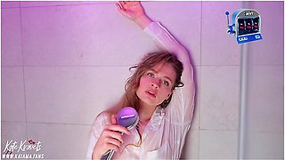 Hotel Manager Kate Satisfied An Angry Client In Her Own Way - Kate Kravets Hotel Shower Wet Sex