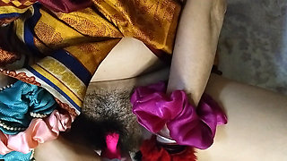 Sex toy aur Didlo kay sath chut ka pani nikala